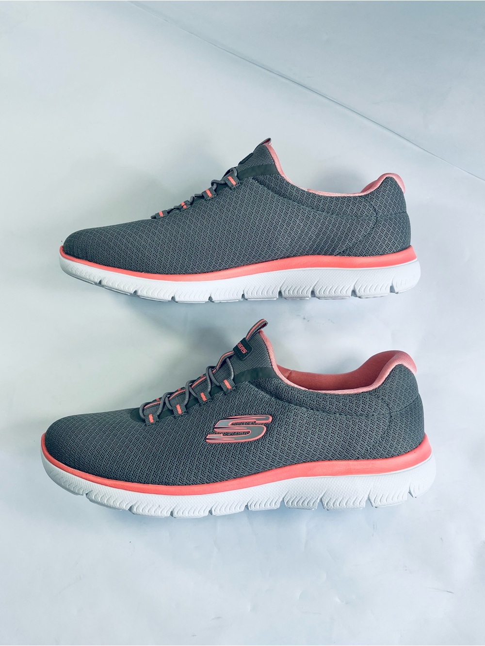 Skechers Wide Fit Slip On Gray Pink Mesh Athletic Sneakers Women’s:8 NEW